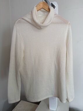 Pure Collection 100% Cashmere Sweater